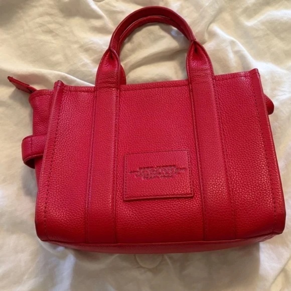 MARC JACOBS THE LEATHER SMALL TOTE BAG - Picture 8 of 12